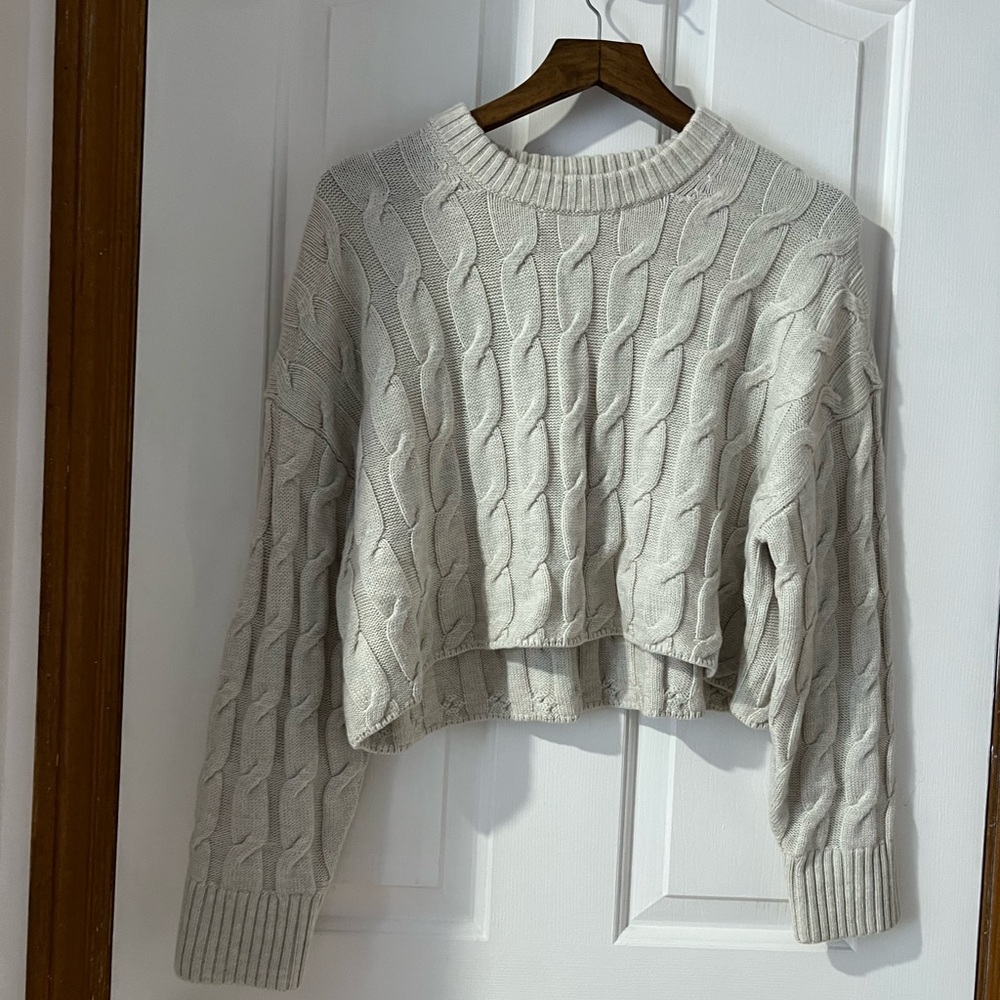 Aritzia cropped wool sweater